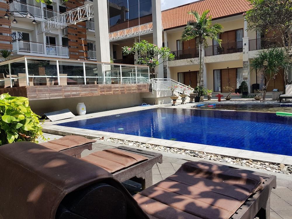 New Garden View Resort Legian Zewnętrze zdjęcie
